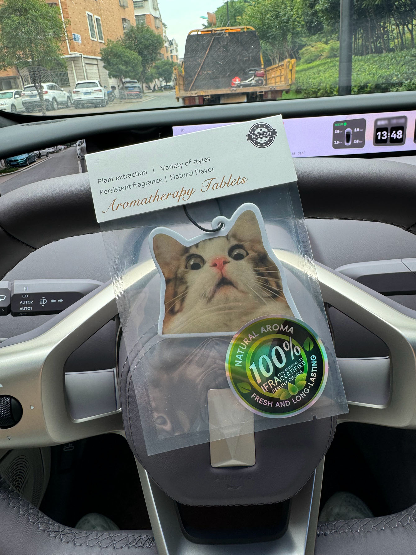 Verrast en geschokt kat meme a - Perfume And Fragrance Are Same recensie en prijs
